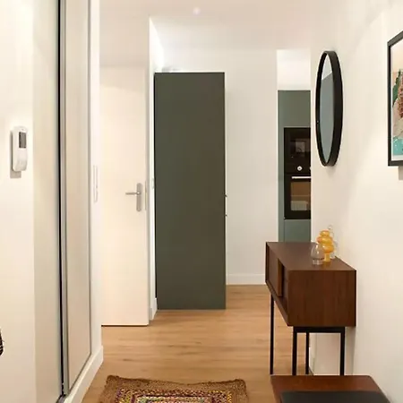 Loft Moderne A Bed & Breakfast Reims